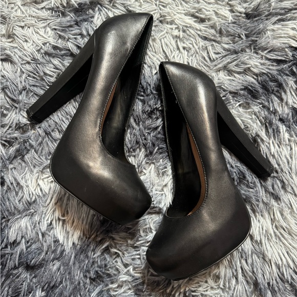 Steve Madden Danitty Heels - Picture 1 of 8